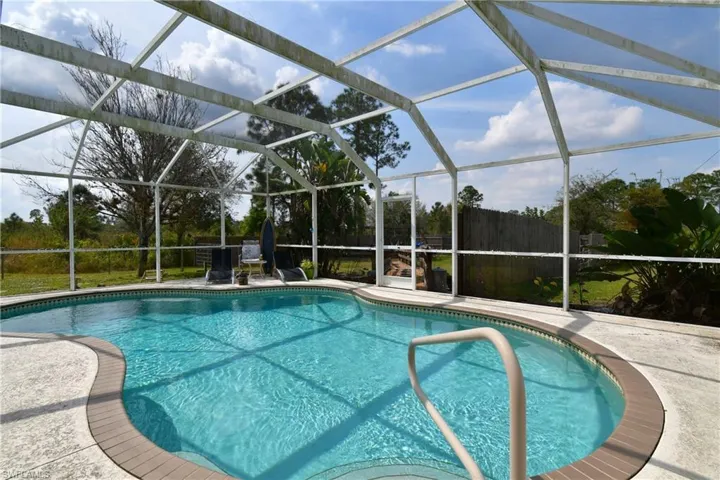 919 Maple AVE N, LEHIGH ACRES FL 33972