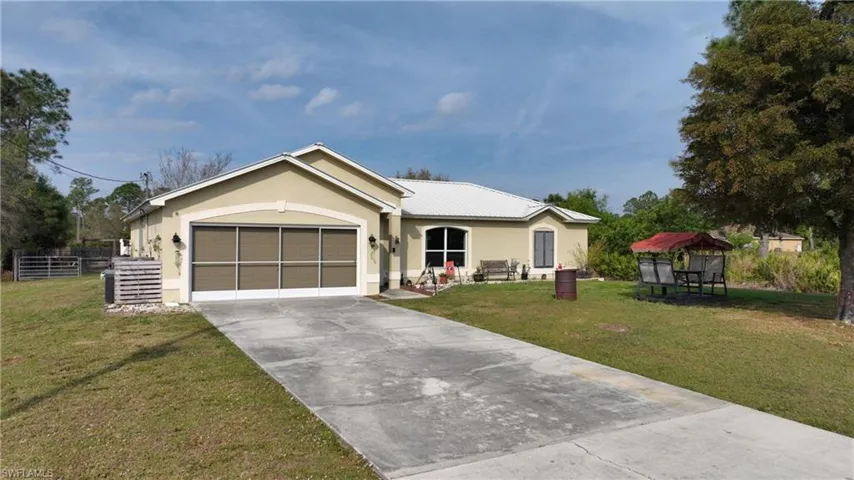 919 Maple AVE N, LEHIGH ACRES FL 33972
