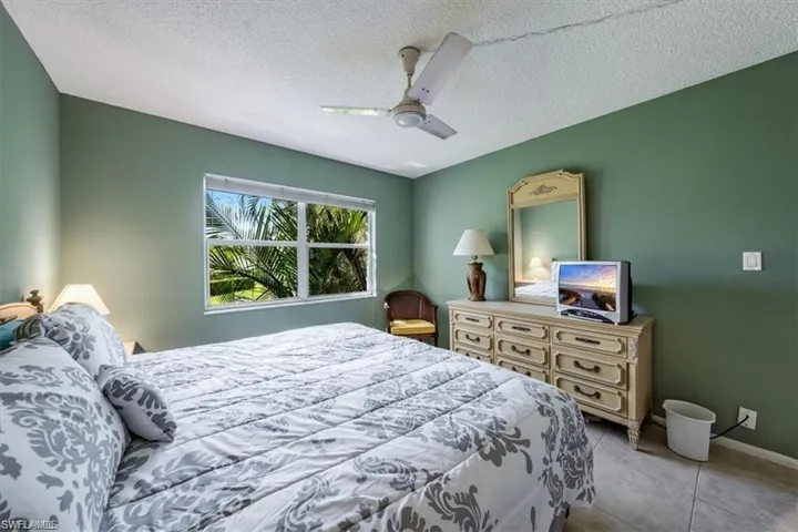 3 Bluebill Ave # 207, Naples, Florida 34108
