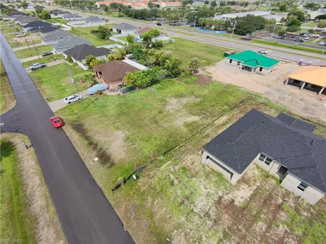 437 16th Pl, Cape Coral, Florida 33993