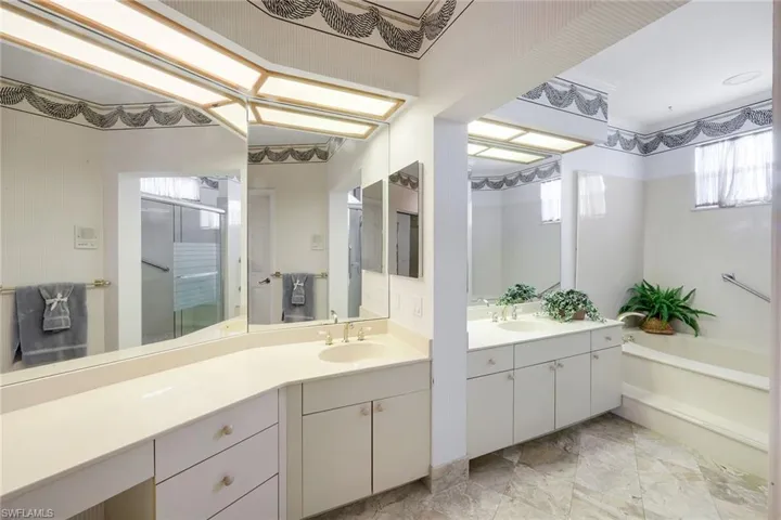 828 Hideaway Cir E 423, Marco Island, Florida 34145