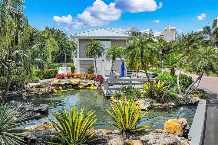 828 Hideaway Cir E 423, Marco Island, Florida 34145