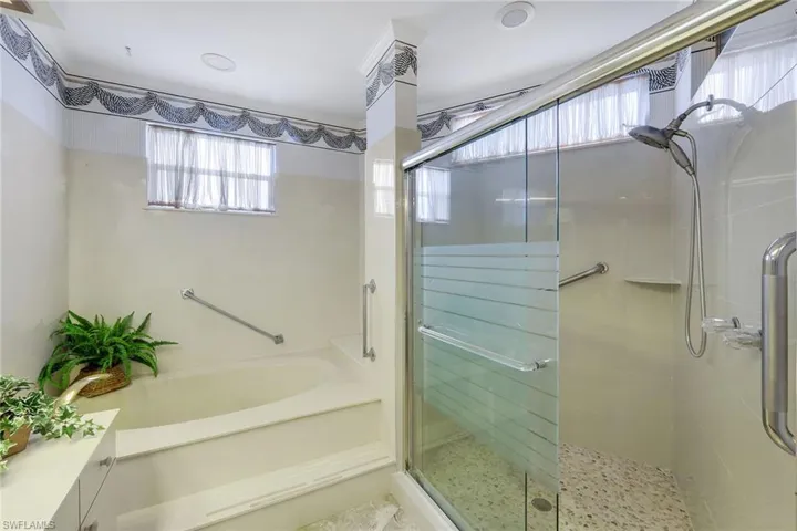 828 Hideaway Cir E 423, Marco Island, Florida 34145