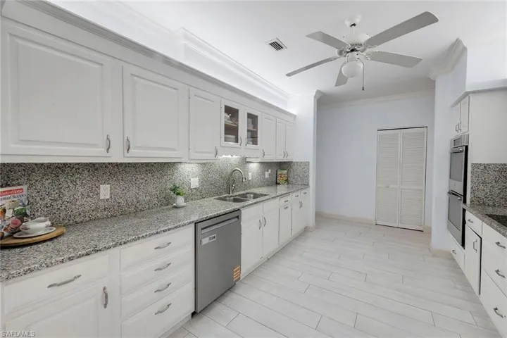 828 Hideaway Cir E 423, Marco Island, Florida 34145