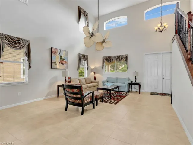 1529  Birdie  DR, Naples, FL 34120