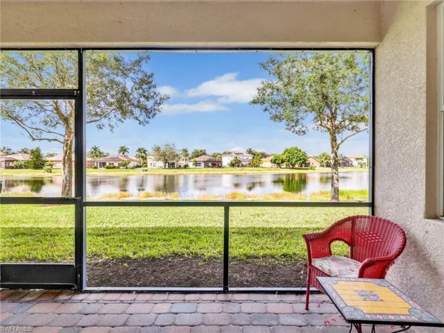 1529 Birdie Dr, Naples, Florida 34120