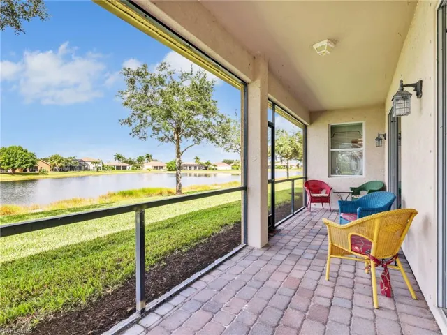 1529 Birdie Dr, Naples, Florida 34120