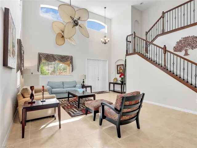1529  Birdie  DR, Naples, FL 34120