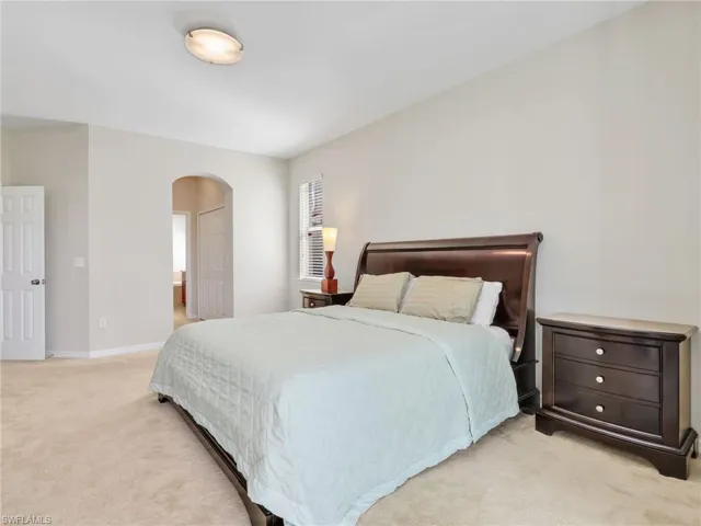 1529  Birdie  DR, Naples, FL 34120