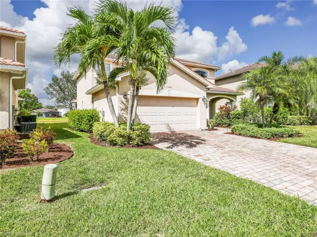 1529  Birdie  DR, Naples, FL 34120