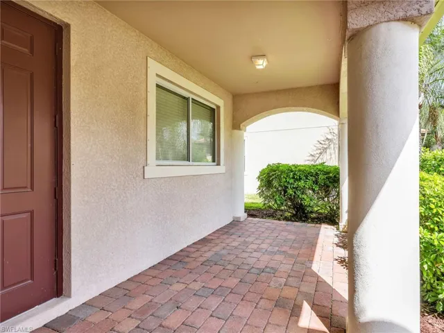1529  Birdie  DR, Naples, FL 34120
