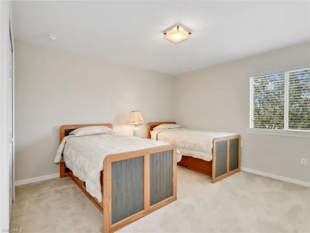 1529 Birdie Dr, Naples, Florida 34120