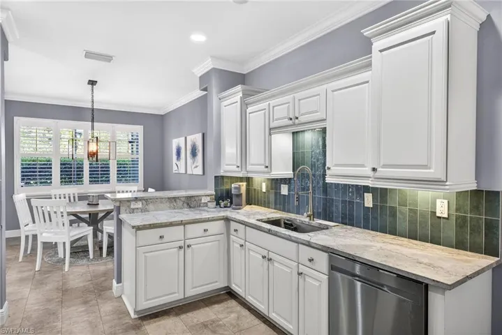 20468  Larino  LOOP, Estero, FL 33928