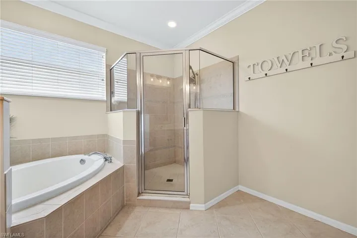 20468  Larino  LOOP, Estero, FL 33928