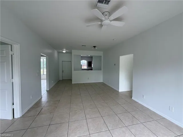 3969  Sunset  RD, Lehigh Acres, FL 33971
