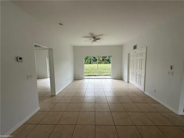 3969  Sunset  RD, Lehigh Acres, FL 33971