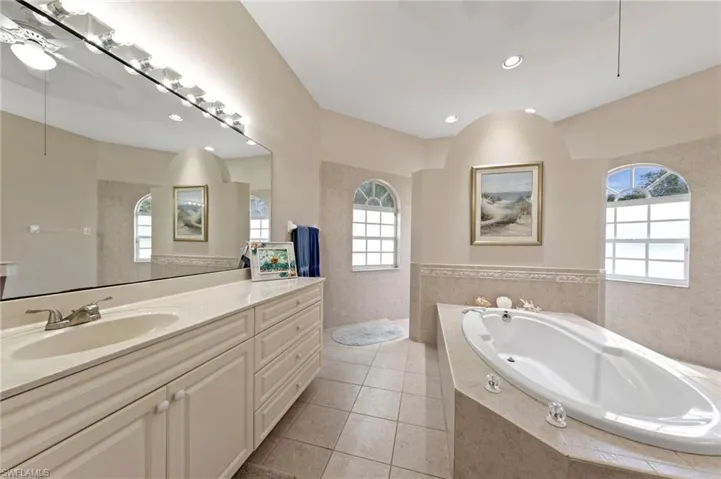 11362 Royal Tee Cir, Cape Coral, Florida 33991