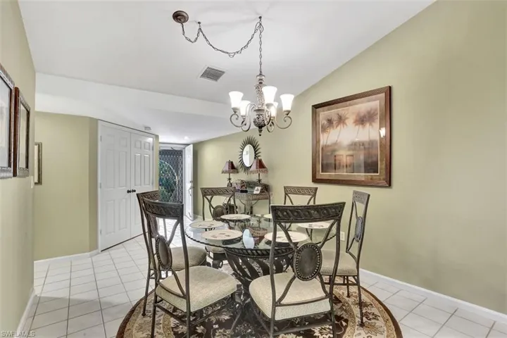 5899  Chanteclair  DR, Naples, FL 34108