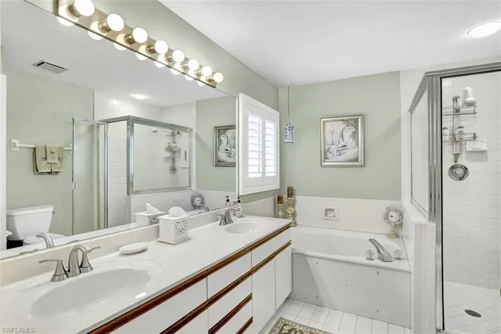 5899  Chanteclair  DR, Naples, FL 34108