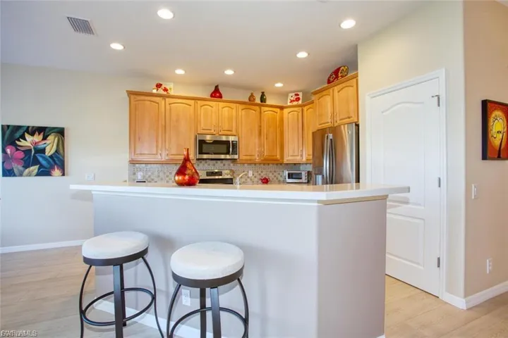 2474 Blackburn Cir, Cape Coral, Florida 33991