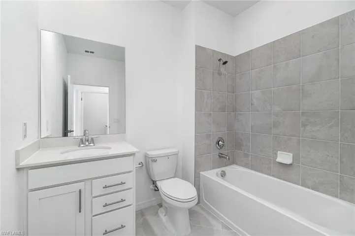 15194 Bluffton Ln 1421, Punta Gorda, Florida 33982