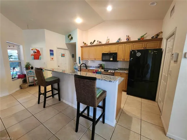 3402 SW 2nd  LN, Cape Coral, FL 33991