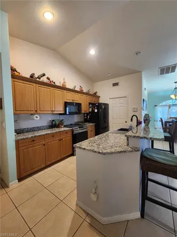 3402 SW 2nd  LN, Cape Coral, FL 33991