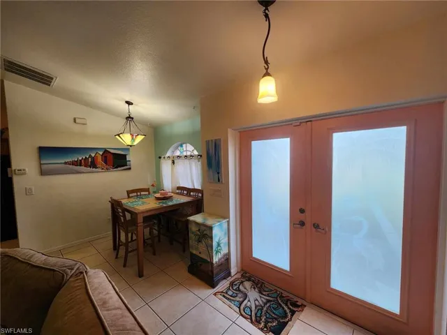 3402 SW 2nd  LN, Cape Coral, FL 33991