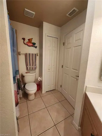 spare bathroom / pool bath