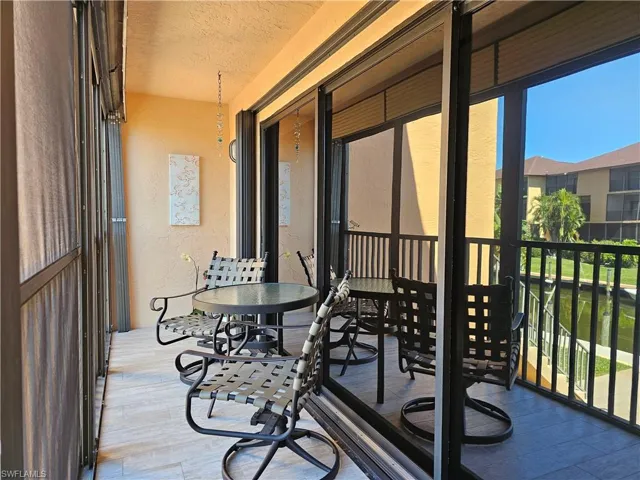 Lower lanai