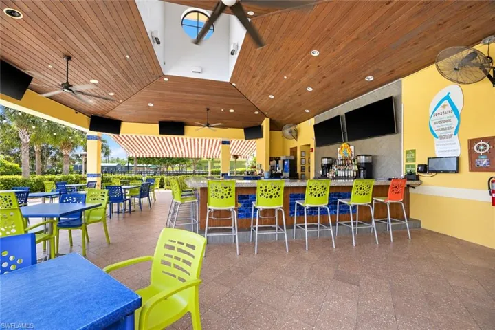 poolside bar