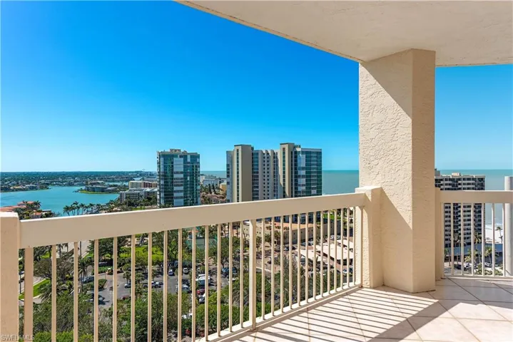 4021  Gulf Shore N BLVD, Naples, FL 34103