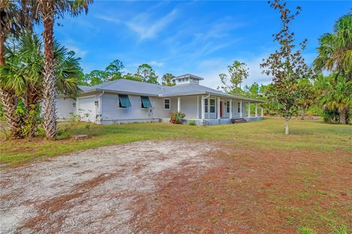 911  9th St Sw  , Naples, FL 34117