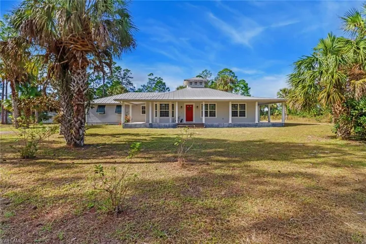 911  9th St Sw  , Naples, FL 34117