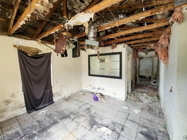 Misc room with tile flooring