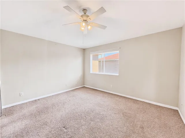 9706 Roundstone Cir, Fort Myers, Florida 33967