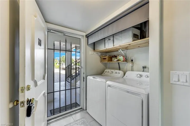 3030 Binnacle Dr 101, Naples, Florida 34103
