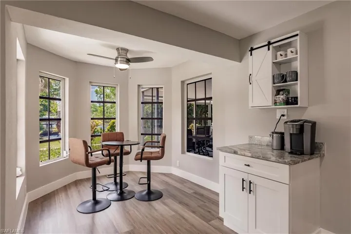 Breakfast bar