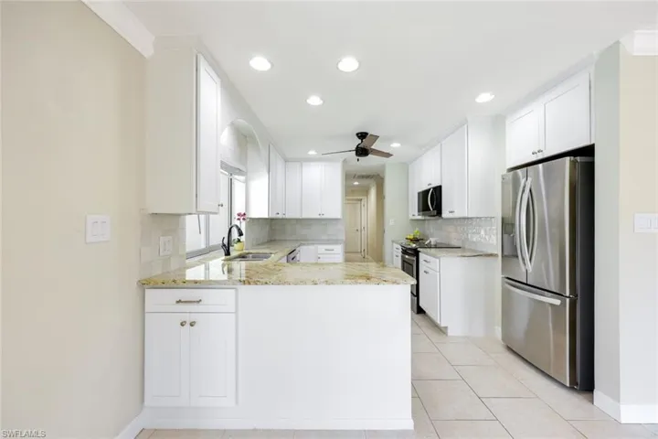 169 Baltusrol Dr, Naples, Florida 34113