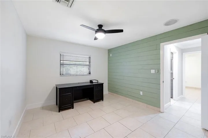This is the first guestroom which can be used as an office too.