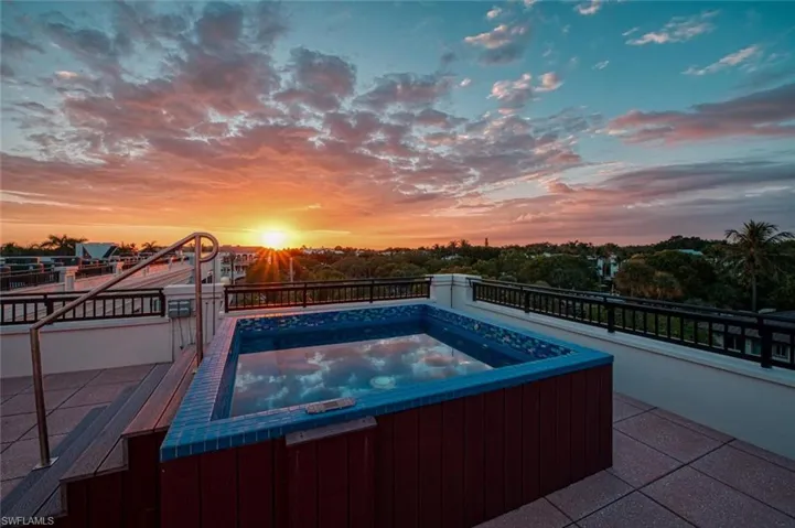 Private Roof Top Spa