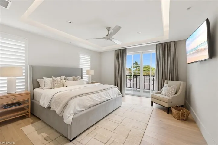 Guest - King-Sized Bed