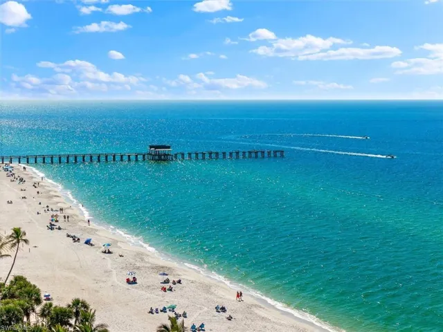 Sand beaches and Naples Pier close by