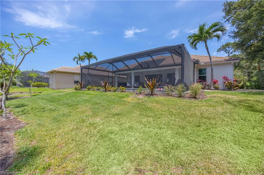 6573 Chestnut CIR, Naples, FL 34109,225043794
