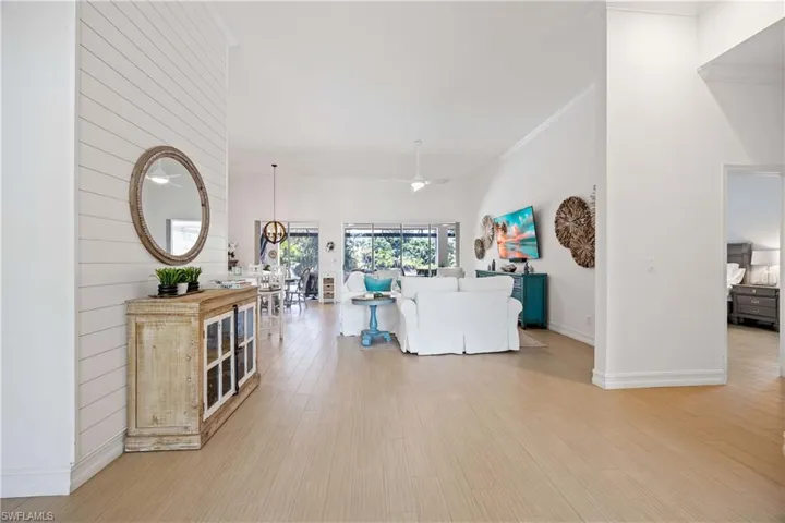 6573  Chestnut  CIR, Naples, FL 34109