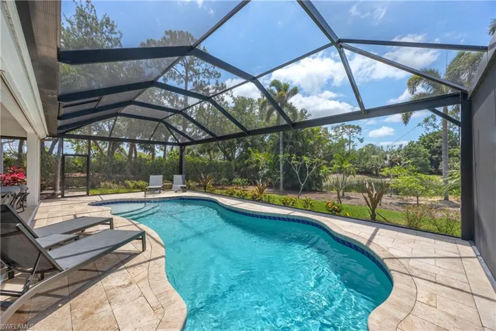 6573  Chestnut  CIR, Naples, FL 34109