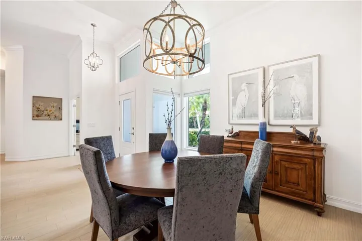 6573  Chestnut  CIR, Naples, FL 34109