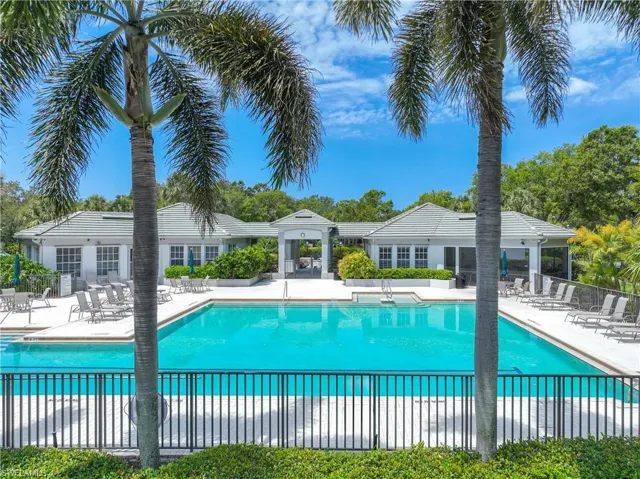 6573  Chestnut  CIR, Naples, FL 34109