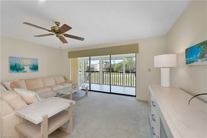 Living area with lanai access