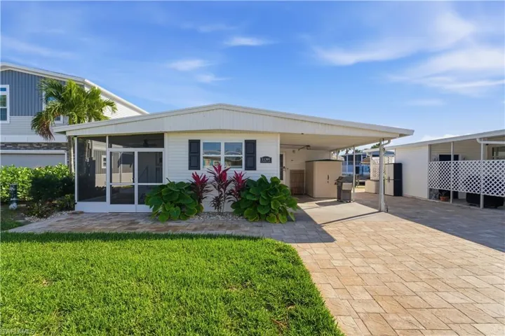 11391  Cypress  LN, Fort Myers Beach, FL 33931